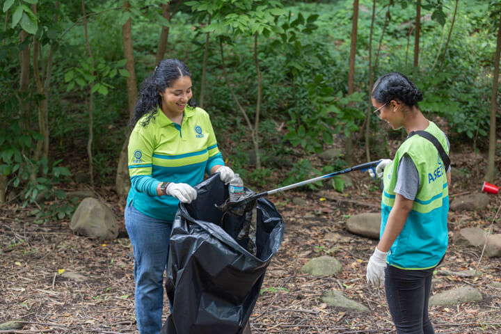 07.07.24 Crotona Park Cleanup BronxNy 04